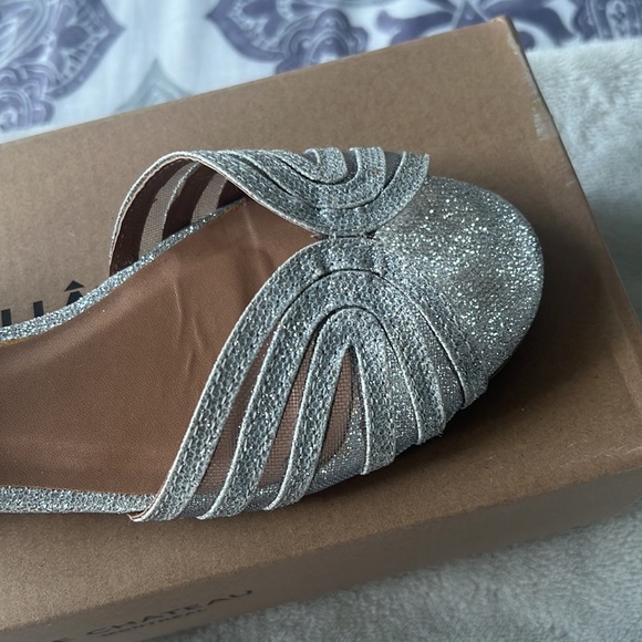 Sparkly flats - Picture 3 of 6